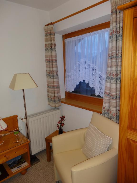 Haus Karl'S Ruh Bed & Breakfast Ehrwald Oda fotoğraf