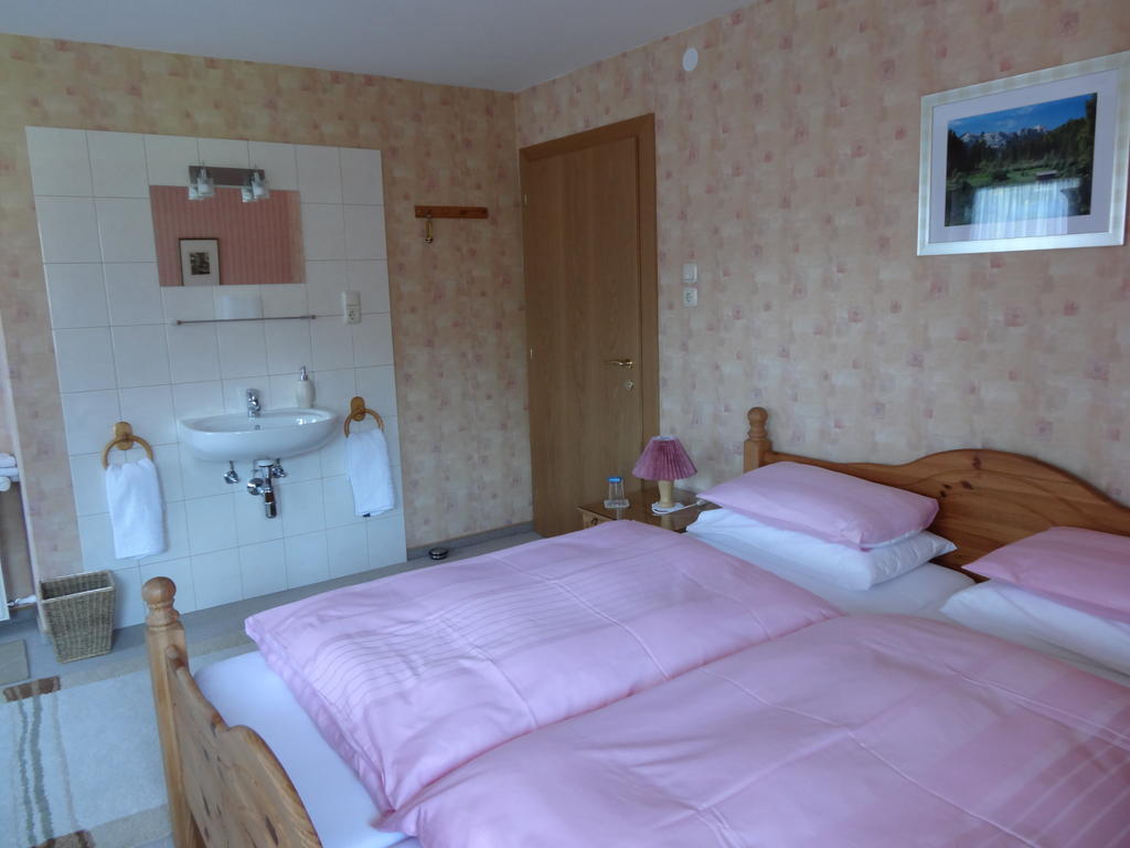 Haus Karl'S Ruh Bed & Breakfast Ehrwald Oda fotoğraf