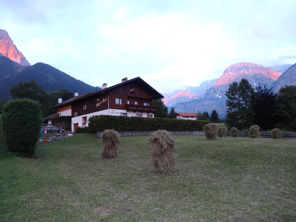 Haus Karl'S Ruh Bed & Breakfast Ehrwald Dış mekan fotoğraf