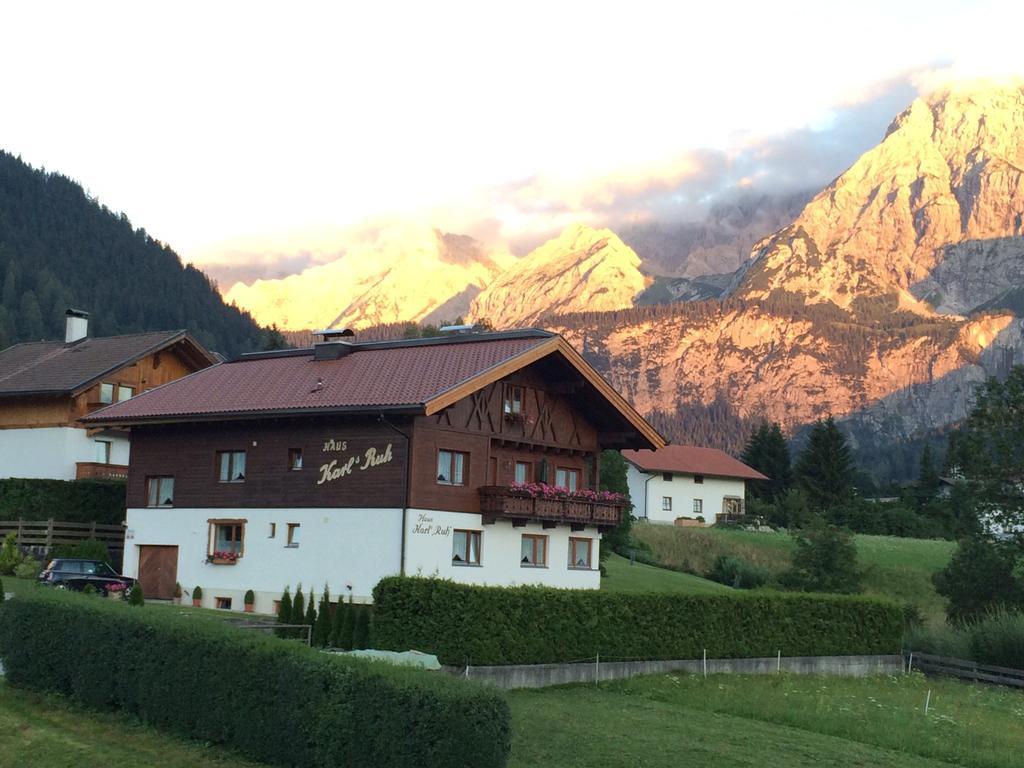 Haus Karl'S Ruh Bed & Breakfast Ehrwald Dış mekan fotoğraf
