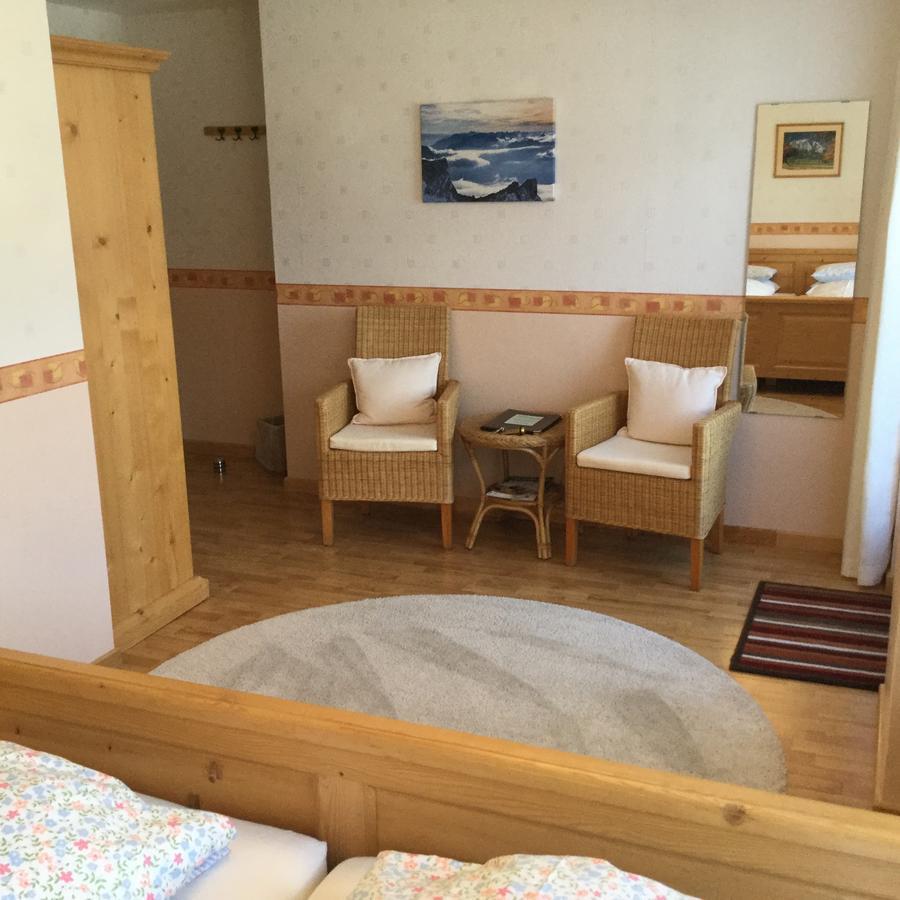 Haus Karl'S Ruh Bed & Breakfast Ehrwald Dış mekan fotoğraf