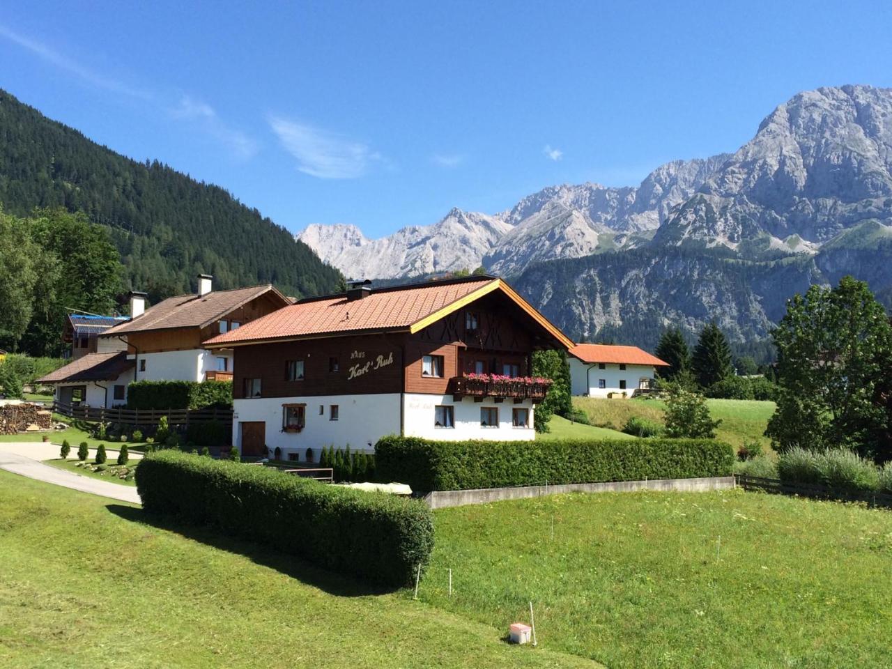 Haus Karl'S Ruh Bed & Breakfast Ehrwald Dış mekan fotoğraf